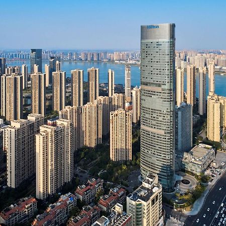 Hilton Changsha Riverside Buitenkant foto
