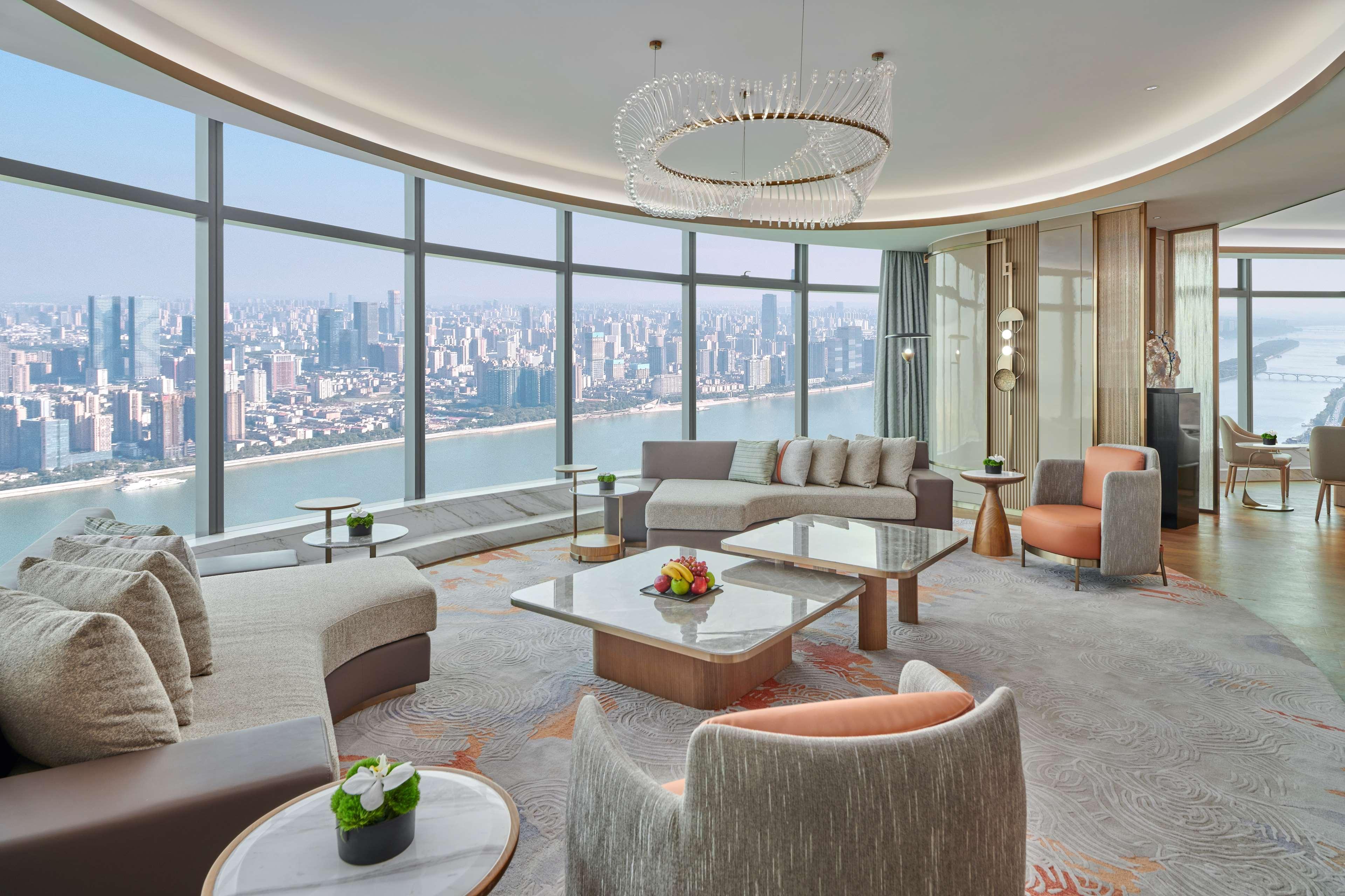 Hilton Changsha Riverside Buitenkant foto